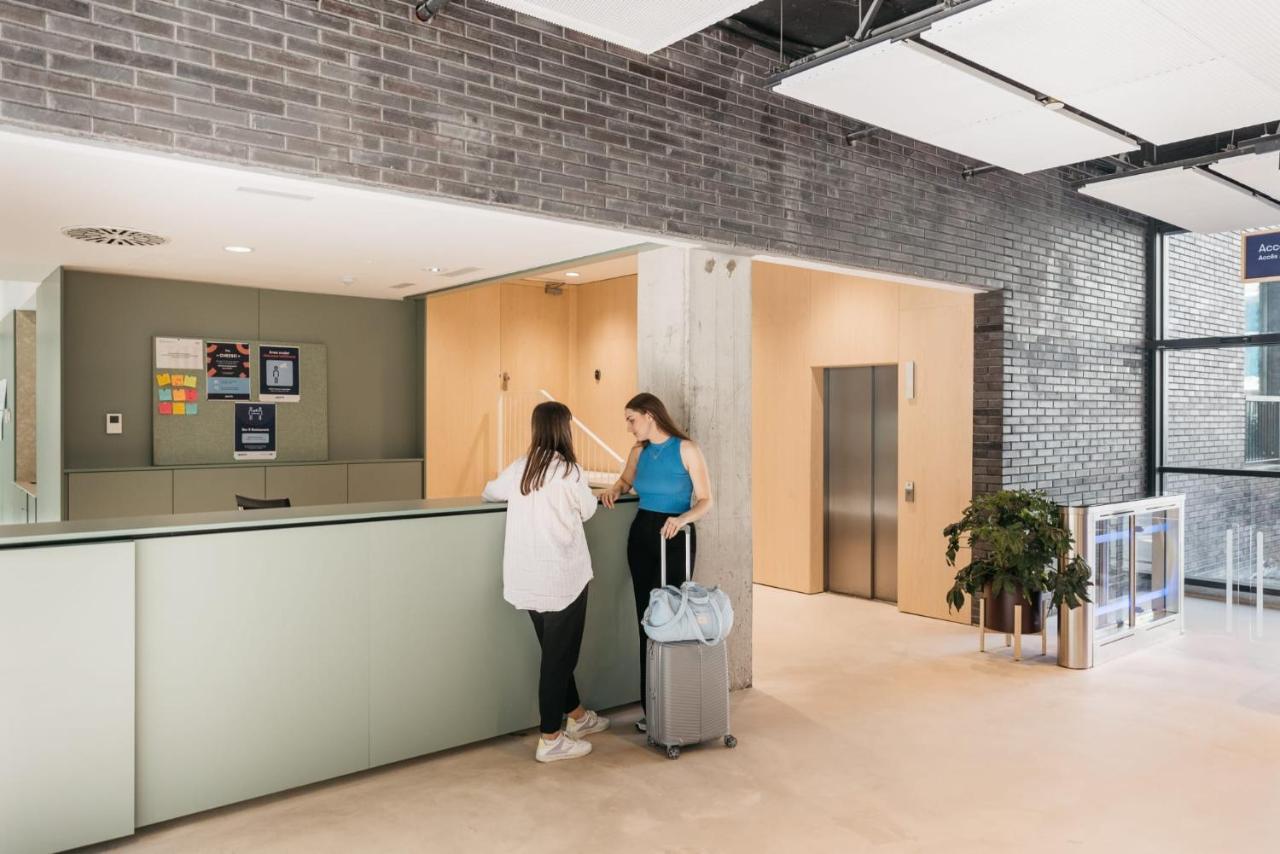 For Students Studying In Barcelona Only - Stunning Spacious Studios And Private Rooms At Pallars Student Accommodation Exteriér fotografie