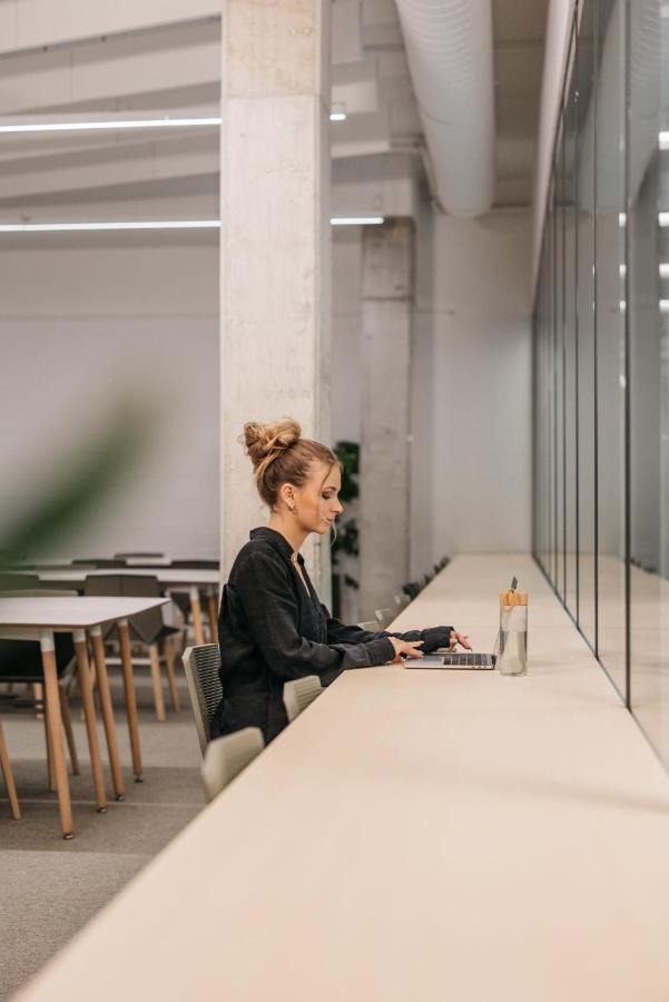 For Students Studying In Barcelona Only - Stunning Spacious Studios And Private Rooms At Pallars Student Accommodation Exteriér fotografie