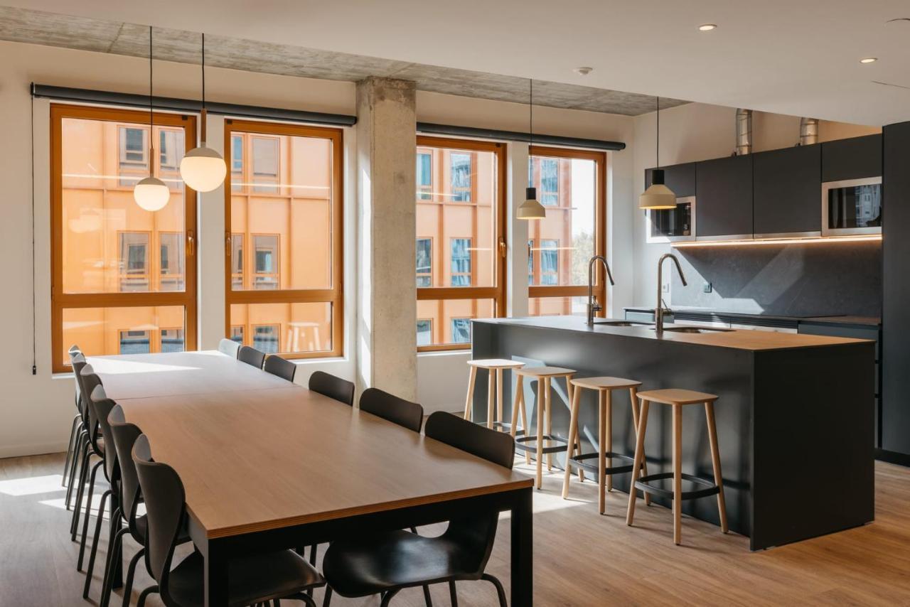 For Students Studying In Barcelona Only - Stunning Spacious Studios And Private Rooms At Pallars Student Accommodation Exteriér fotografie