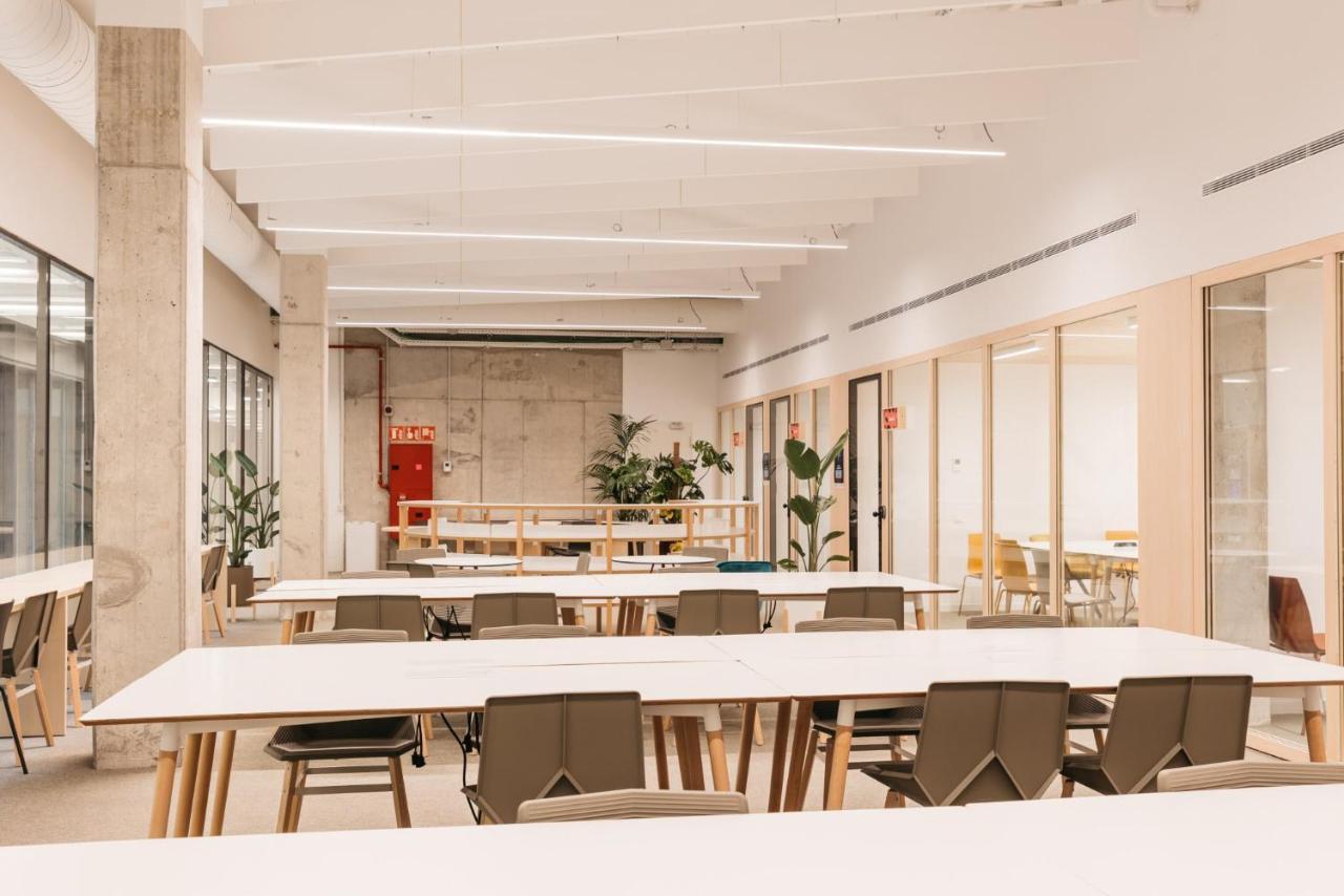 For Students Studying In Barcelona Only - Stunning Spacious Studios And Private Rooms At Pallars Student Accommodation Exteriér fotografie