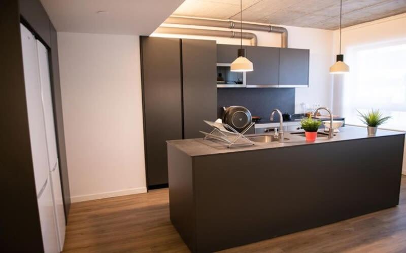 For Students Studying In Barcelona Only - Stunning Spacious Studios And Private Rooms At Pallars Student Accommodation Exteriér fotografie